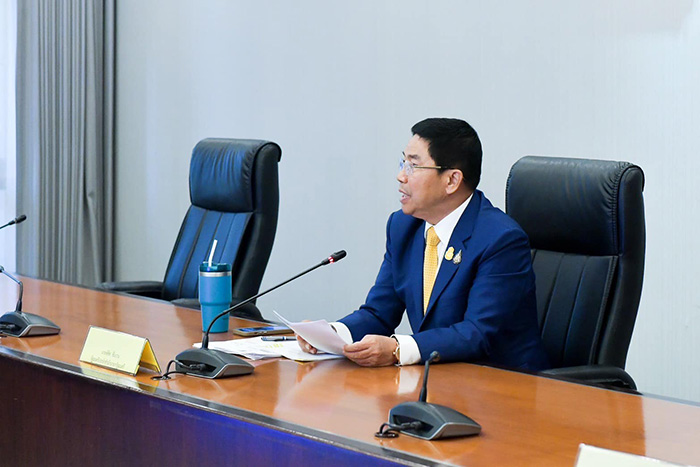 พิชิต ชื่นบาน