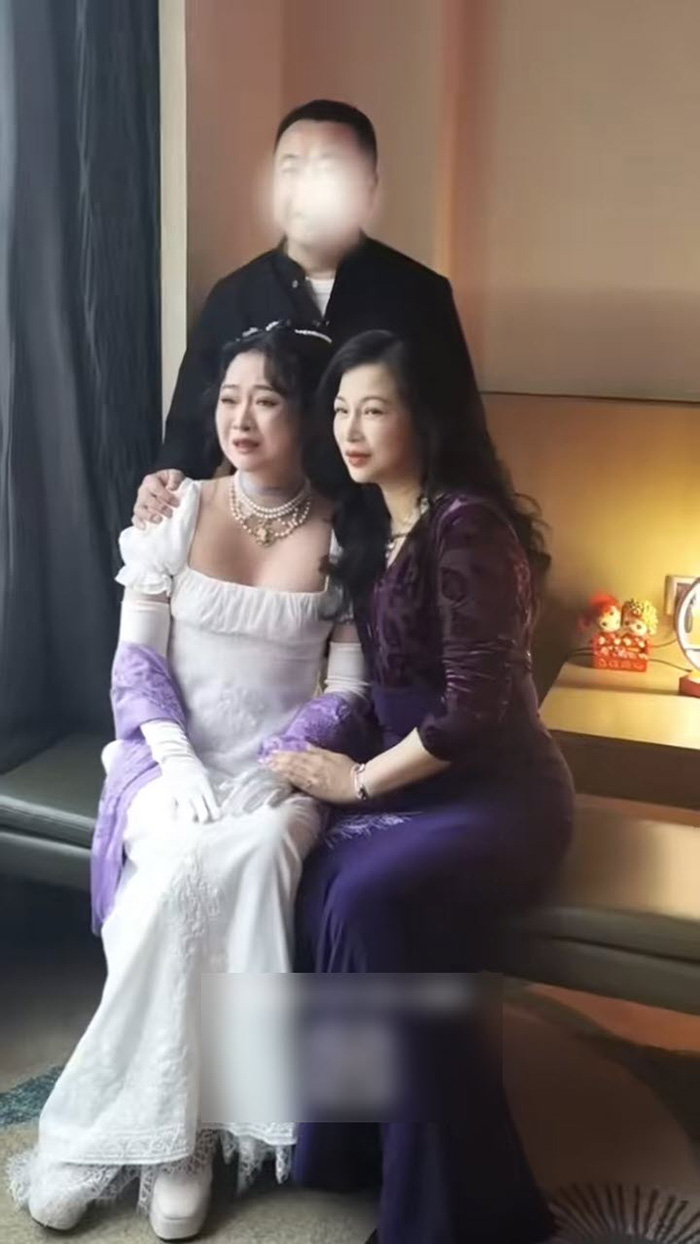 เจ้าสาวปล่อยโฮในวันแต่งงาน