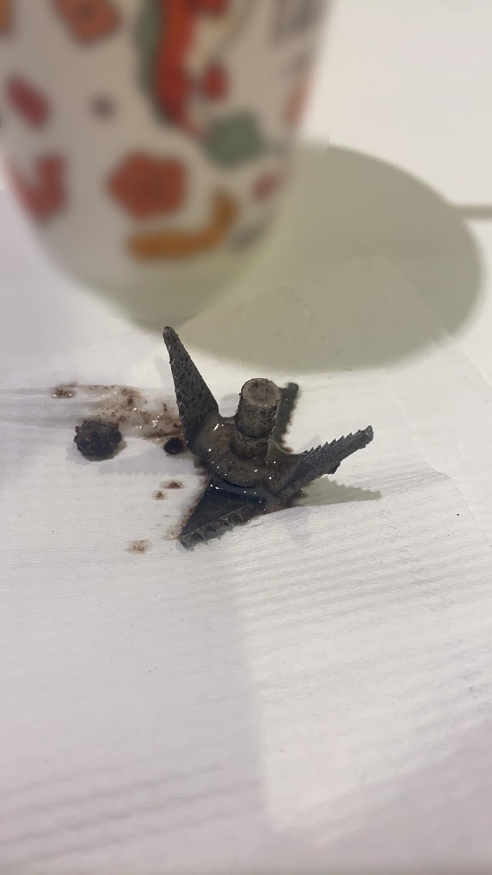 สิ่งแปลกปลอมในเครื่องดื่ม