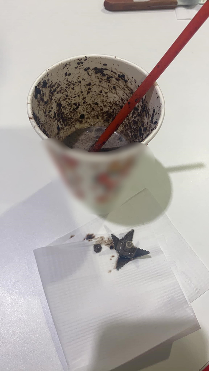 สิ่งแปลกปลอมในเครื่องดื่ม