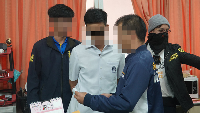 ตำรวจที่ทำโซเชียลตาตื่น