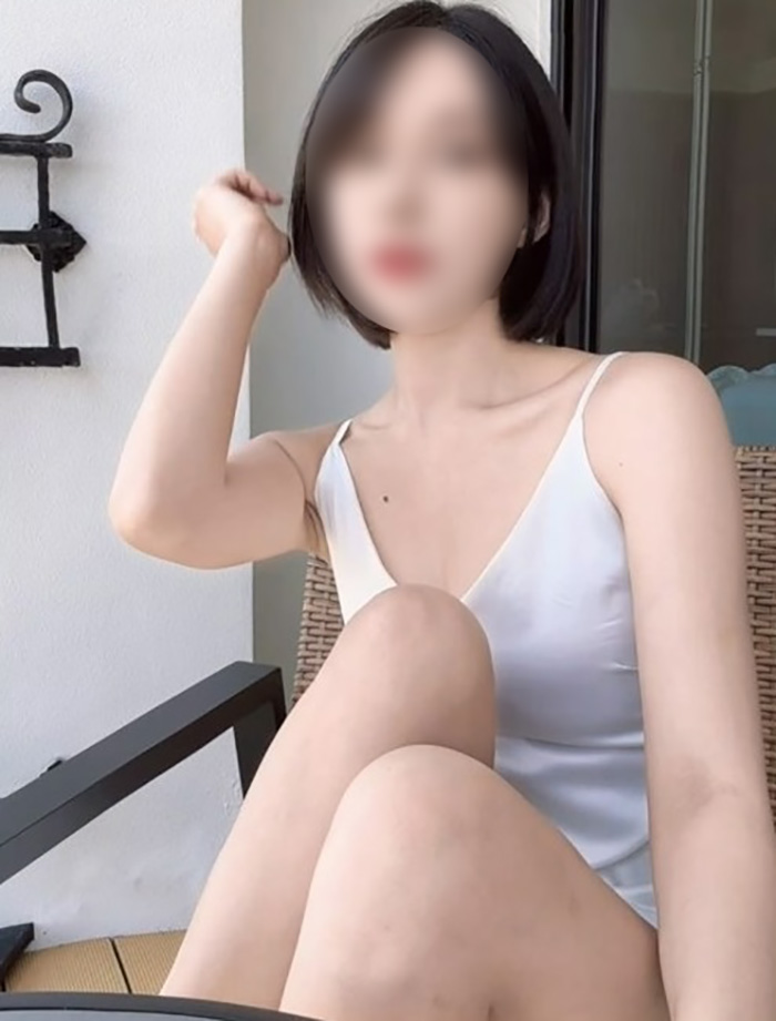 เน็ตไอดอลโดนแฉ เป็นเมียน้อยนักธุรกิจ