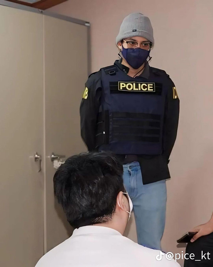 ตำรวจที่ทำโซเชียลตาตื่น