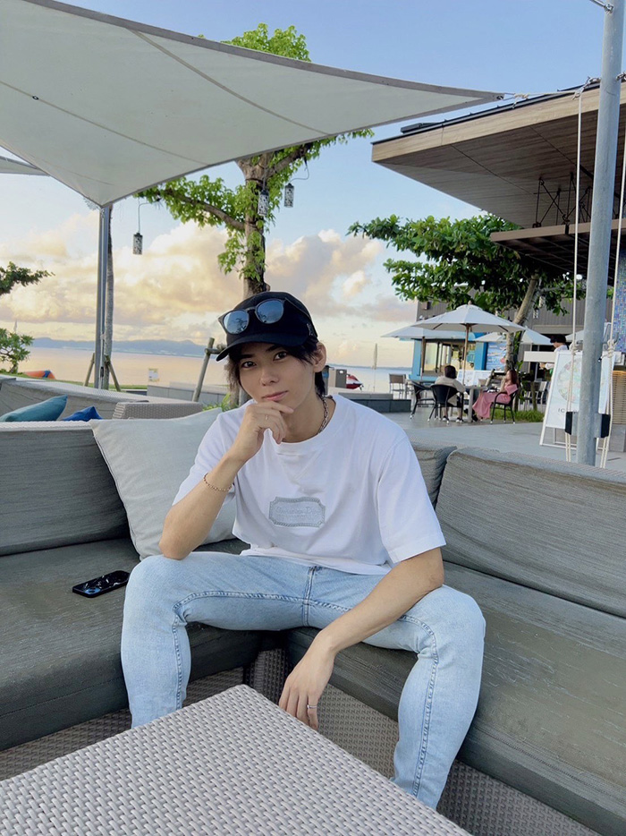 หนุ่มหล่อ เปิดภาพเทียบอดีต 10 ปี หนุ่มหล่อ เปิดภาพเทียบอดีต 10 ปี