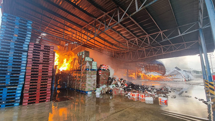 ไฟไหม้โรงงานผลิตกระดาษ