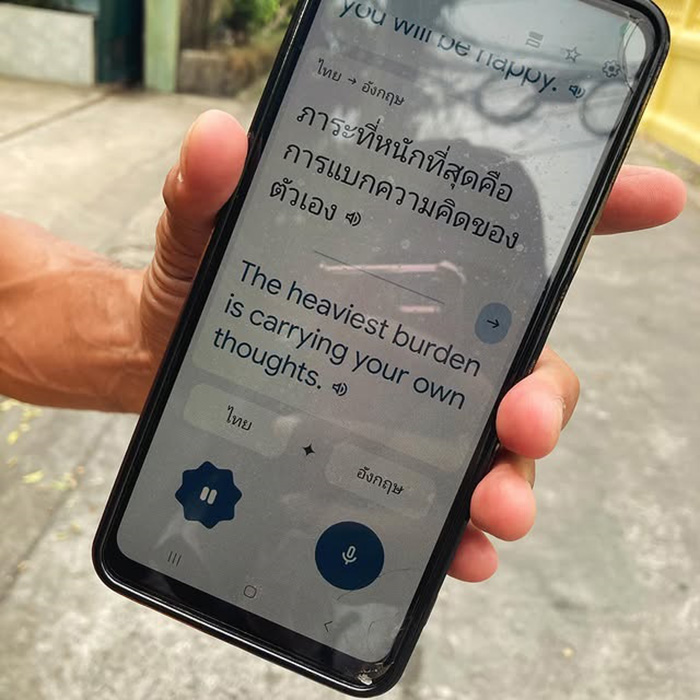 ต่างชาติแห่ชื่มชมพระไทย ใช้ Google Translate