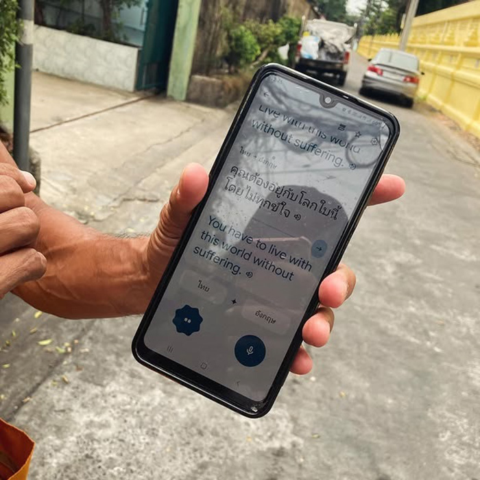 ต่างชาติแห่ชื่มชมพระไทย ใช้ Google Translate