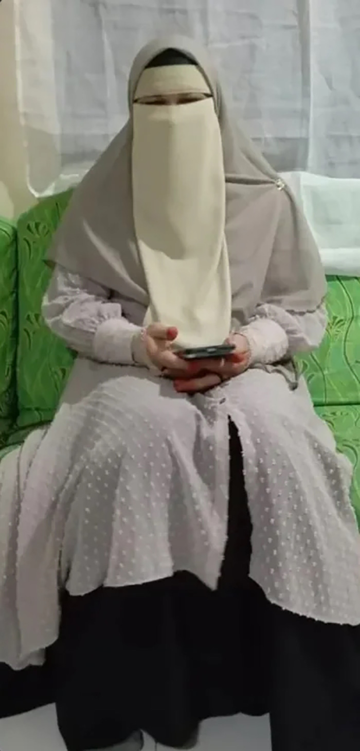 หนุ่มฟาแฟนสาวไปบ้านครอบครัว ความจริงเผยช็อกทั้งบ้าน