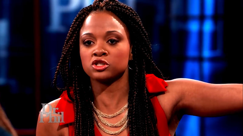 แม่สวมเดรสขาวคล้ายเจ้าสาว