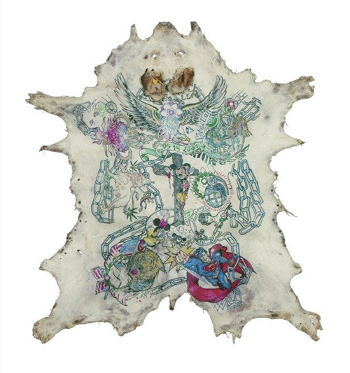  ศิลปะสุดโต่ง ศิลปินเบลเยียมสักลายบนตัวหมู ก่อนถลกหนังขายเป็นของสะสม 