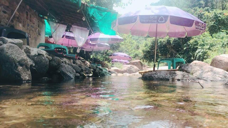 เทคอนกรีตลง น้ำตกท่าแพ