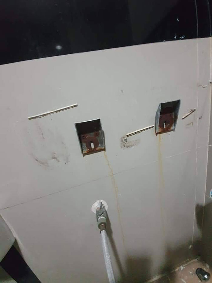 สาวโวยอ่างล้างหน้าตกใส่เท้า 