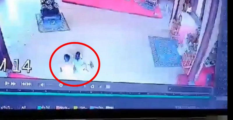 หญิงร้อง