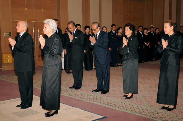 กษัตริย์กัมพูชา กษัตริย์กัมพูชา