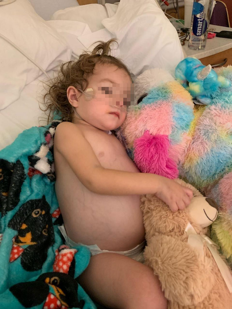 หนูน้อยท้องบวม