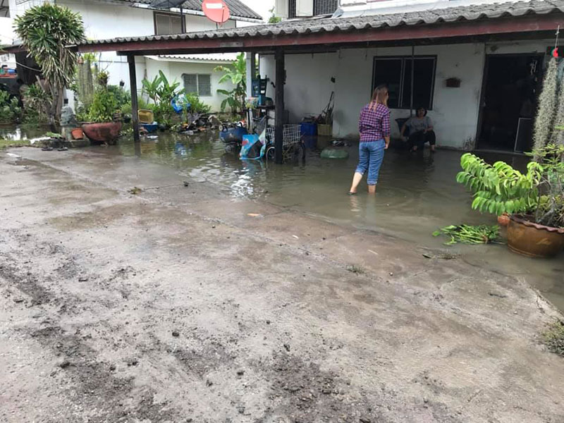 น้ำท่วมคลองด่าน