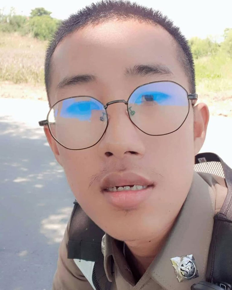 คนรุมด่าหนุ่มหัวร้อน