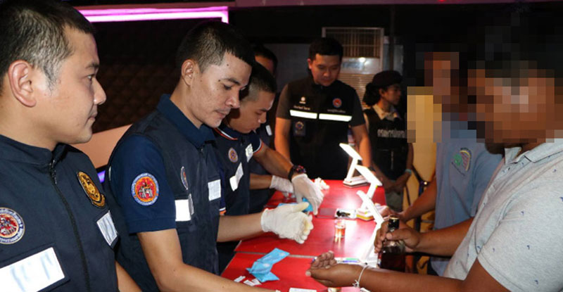 ทลาย 2 ผับดัง