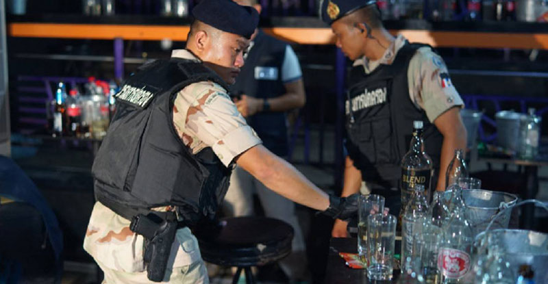 ทลาย 2 ผับดัง