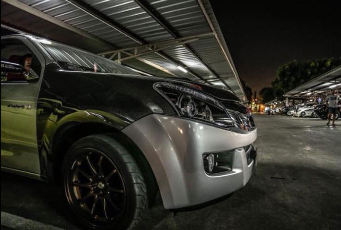 น้ำผึ้งตีนผี 