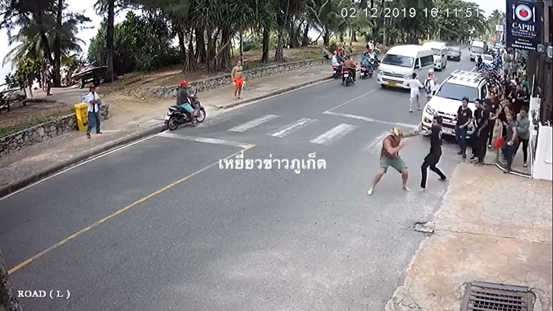 พนักงานร้านอาหารนับสิบ