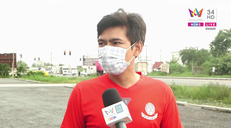 เทรลเลอร์ชนรถขนไก่ไฟลุก