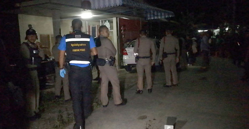 เก๋งเหยียบแหลกแหกด่าน 15 กม.