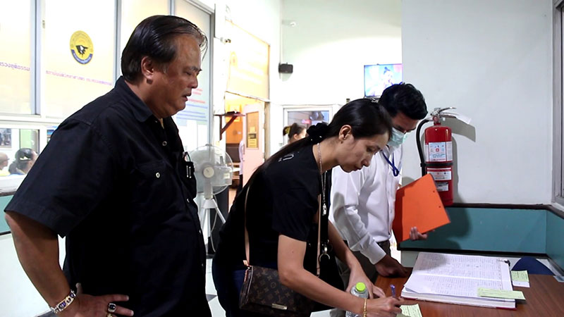 สามีพยาบาลเหยื่อปาดคอ