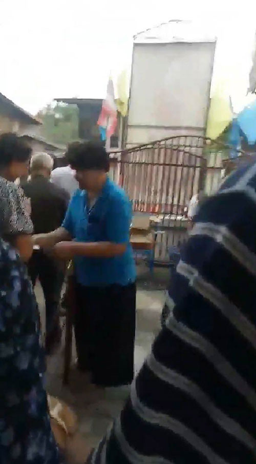 พรรคดังแจกเงิน