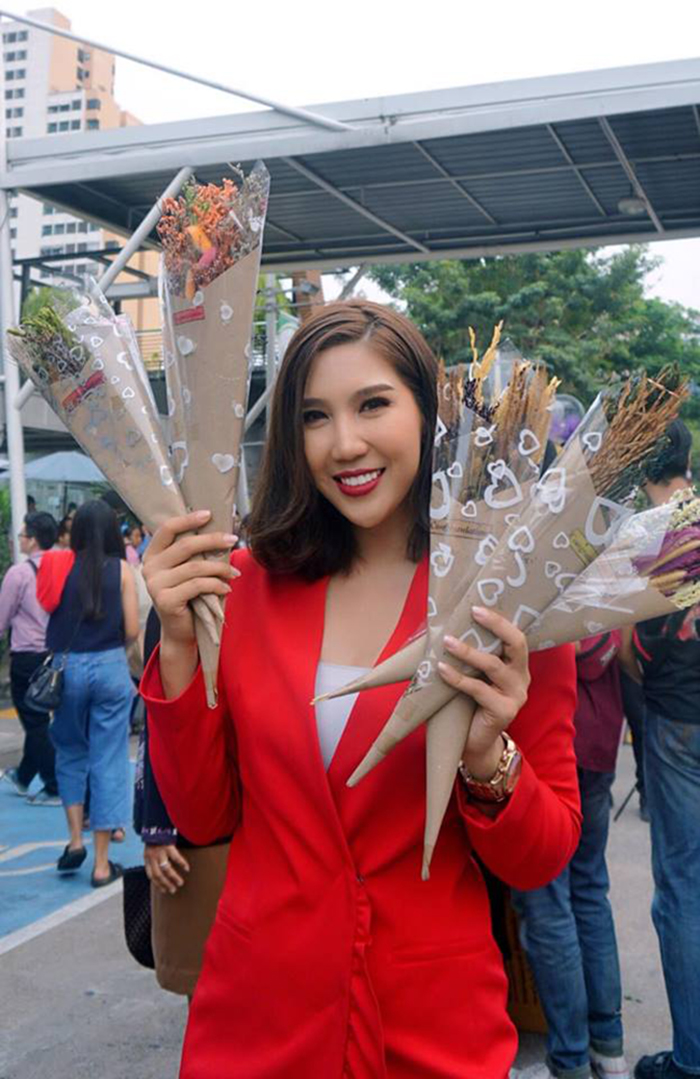 นักข่าวสาวชี้แจง 