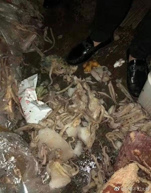 ครัวโรงเรียนสุดสยอง