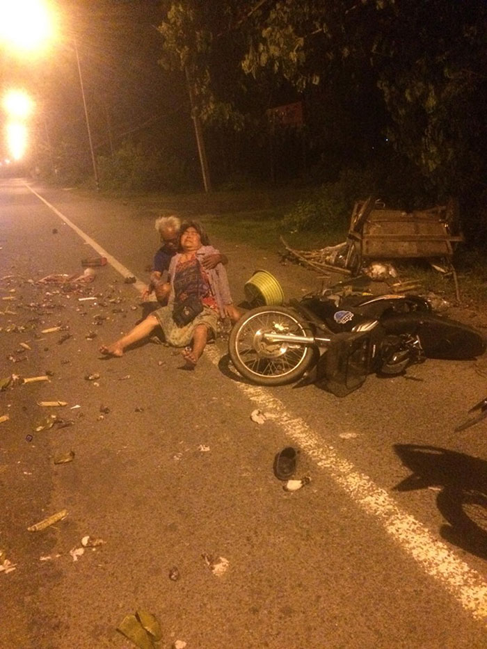 กระบะตีนผี