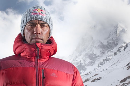 หวาดเสียว! หนุ่มรัสเซียพิชิตเทือกเขาหิมาลัย ดิ่งพสุธาทุบสถิติโลก