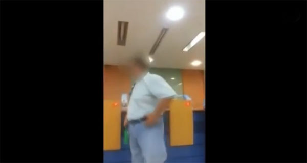 คุณลุงโวยธนาคารกรุงเทพ กดข้ามคิว