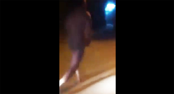 คลิปประจานชายเล่นชู้ จับวิ่งแก้ผ้า