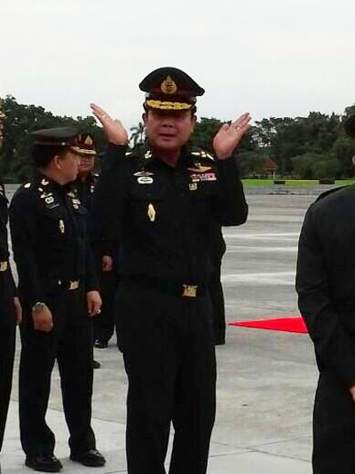 ประยุทธ์ ยิ้ม ปัดตอบสื่อนั่งเก้าอี้นายกฯ หรือไม่