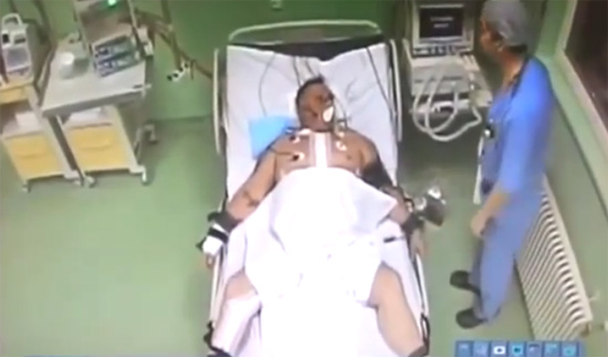 แพทย์ชาวรัสเซียรายหนึ่งก่อเหตุทุบตีผู้ป่วยโรคหัวใจจนเสียชีวิต