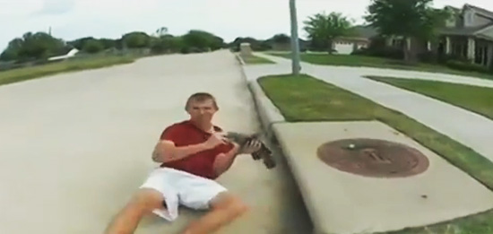 ตกปลาจากท่อระบายน้ำ