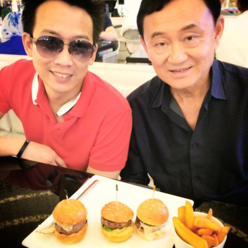 โอ๊ค พานทองแท้ เผยภาพ ทักษิณ