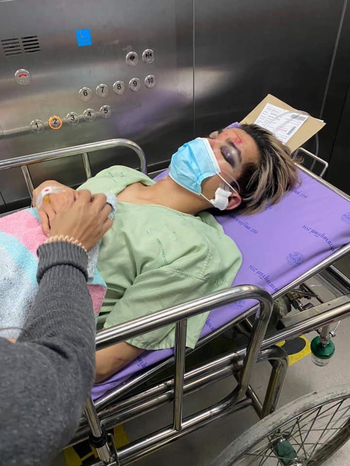 กระทืบคน