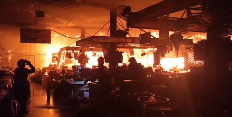 ไฟไหม้ตลาดยิ่งเจริญ