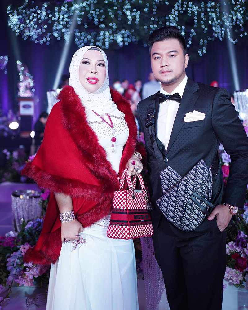 รับสมัครผู้ช่วย