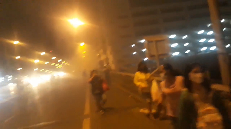 รถเมล์ไฟไหม้บนทางด่วน