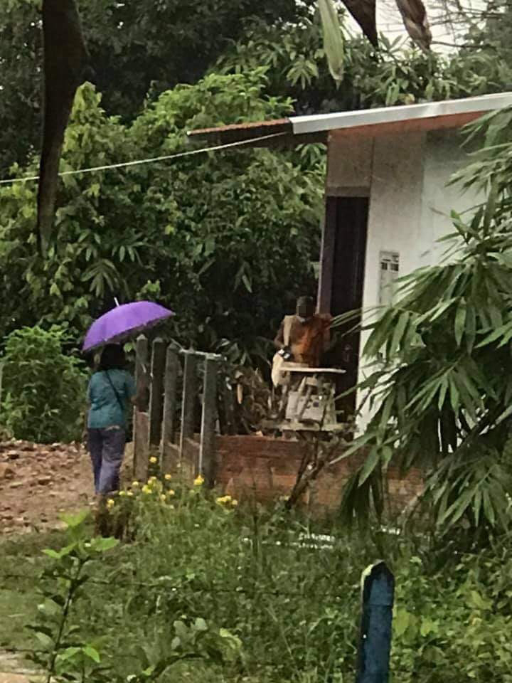 พระอยู่กับสีกา