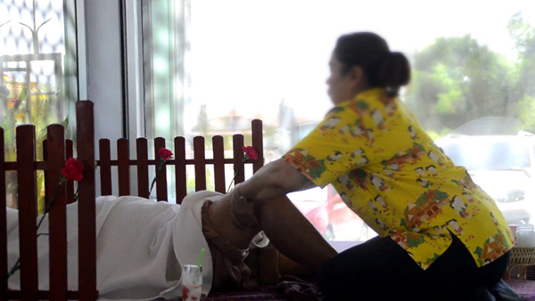 หมอนวดแผนไทยผวา เจอลูกค้าขอ นกป.