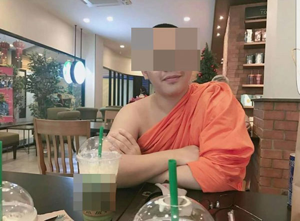 หลวงพี่ไฮโซ ฉันปิ้งย่าง-ใช้ของแบรนด์ดัง