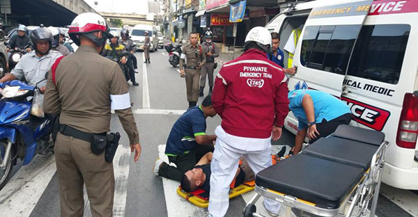 รถชนตำรวจ