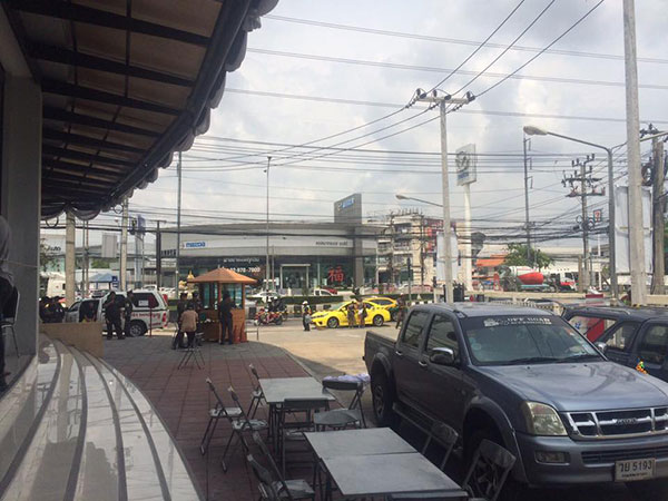 ยิงคนตายหน้าสนามมวยลุมพินี