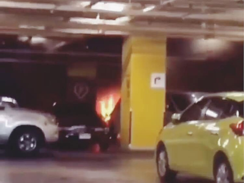 ไฟไหม้เซ็นทรัลเวิลด์