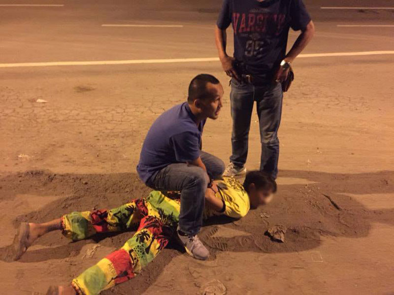 จับพ่อค้ายาไอซ์